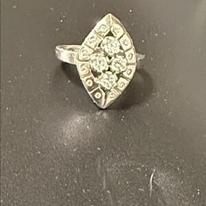 Vintage-Inspired Silver Marquise Cluster Ring - Silver set